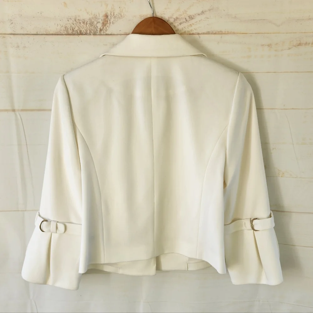 The Limited White Blazer - Picture 9 of 10